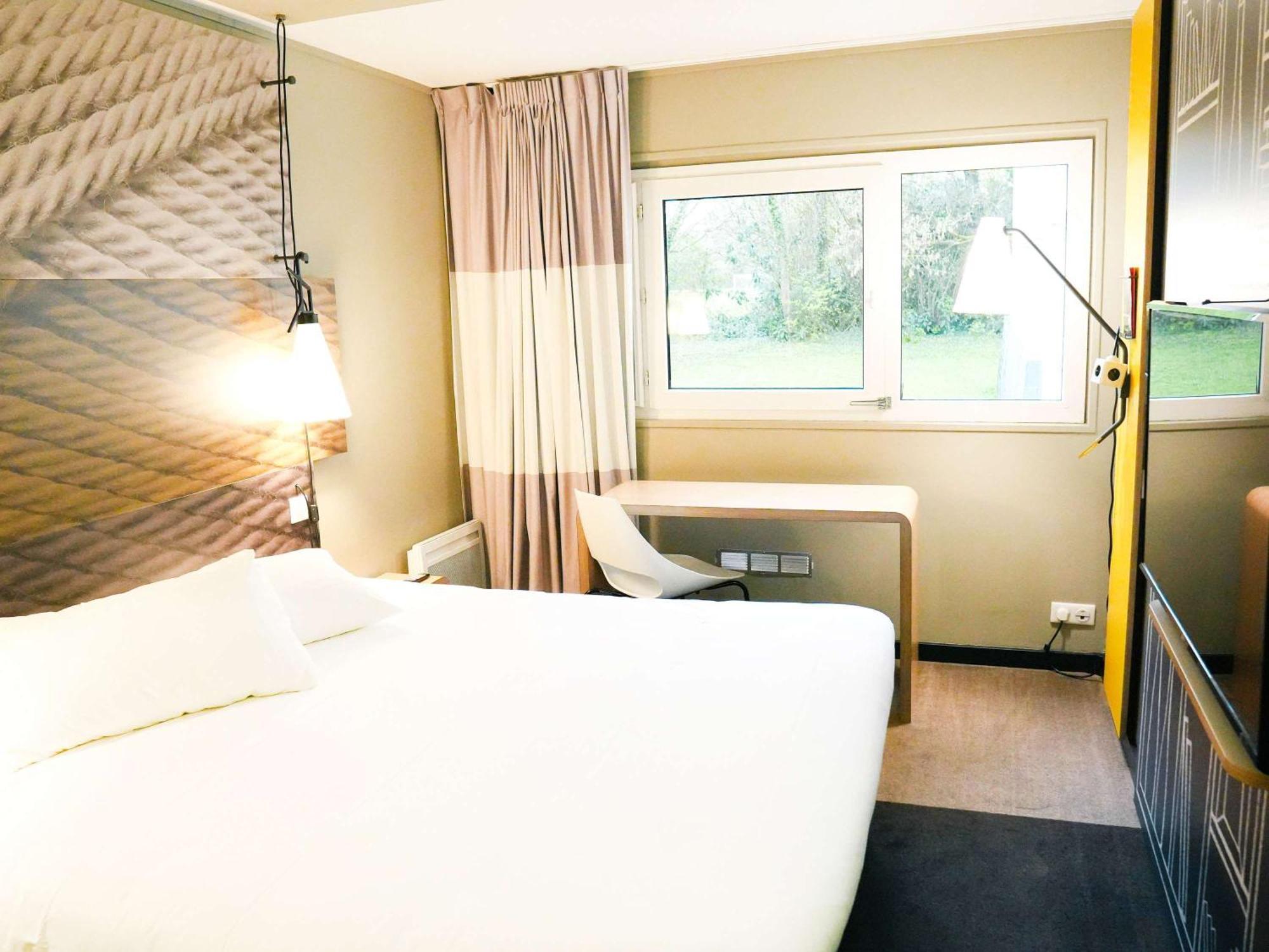 Ibis Caen Porte D'Angleterre Экстерьер фото